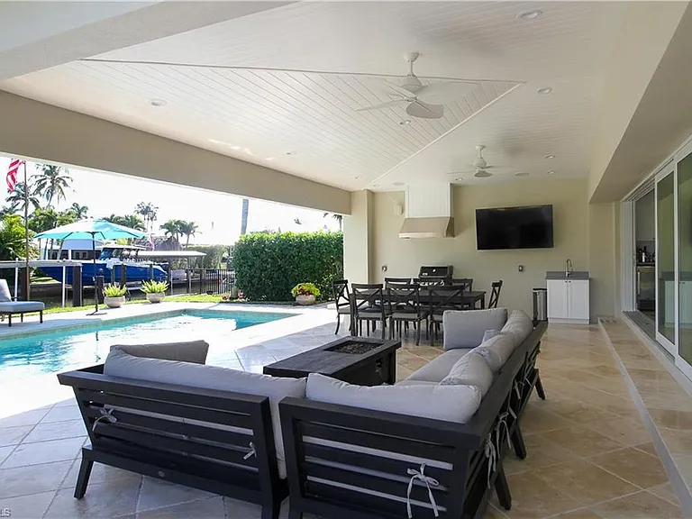 1645 Mullet Ct — Photo 9