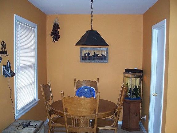 3rd image of 319 Coleman St