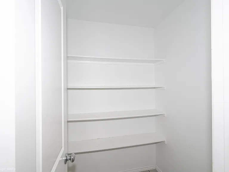 6638 Loy Dr — Photo 9