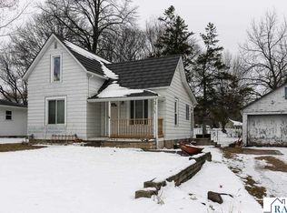 311 E Blue Earth St, Lake Crystal, MN 56055