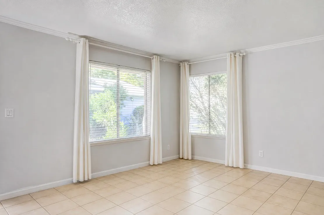 1393 Dorothy Ave — Photo 1