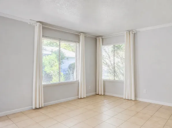 1393 Dorothy Ave Unit 2, Las Vegas, NV 89119