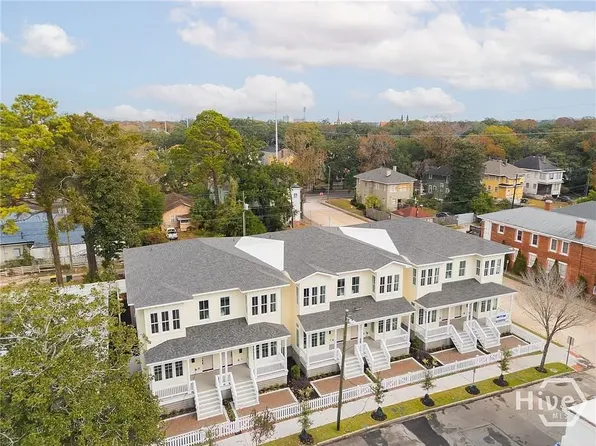 308 W 38th St, Savannah, GA 31401