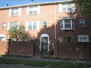 3 Downing St, Charleston, WV
