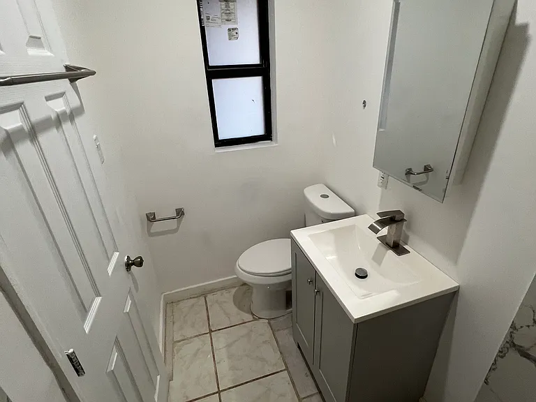 49 NW 30th Ave #2 — Photo 22