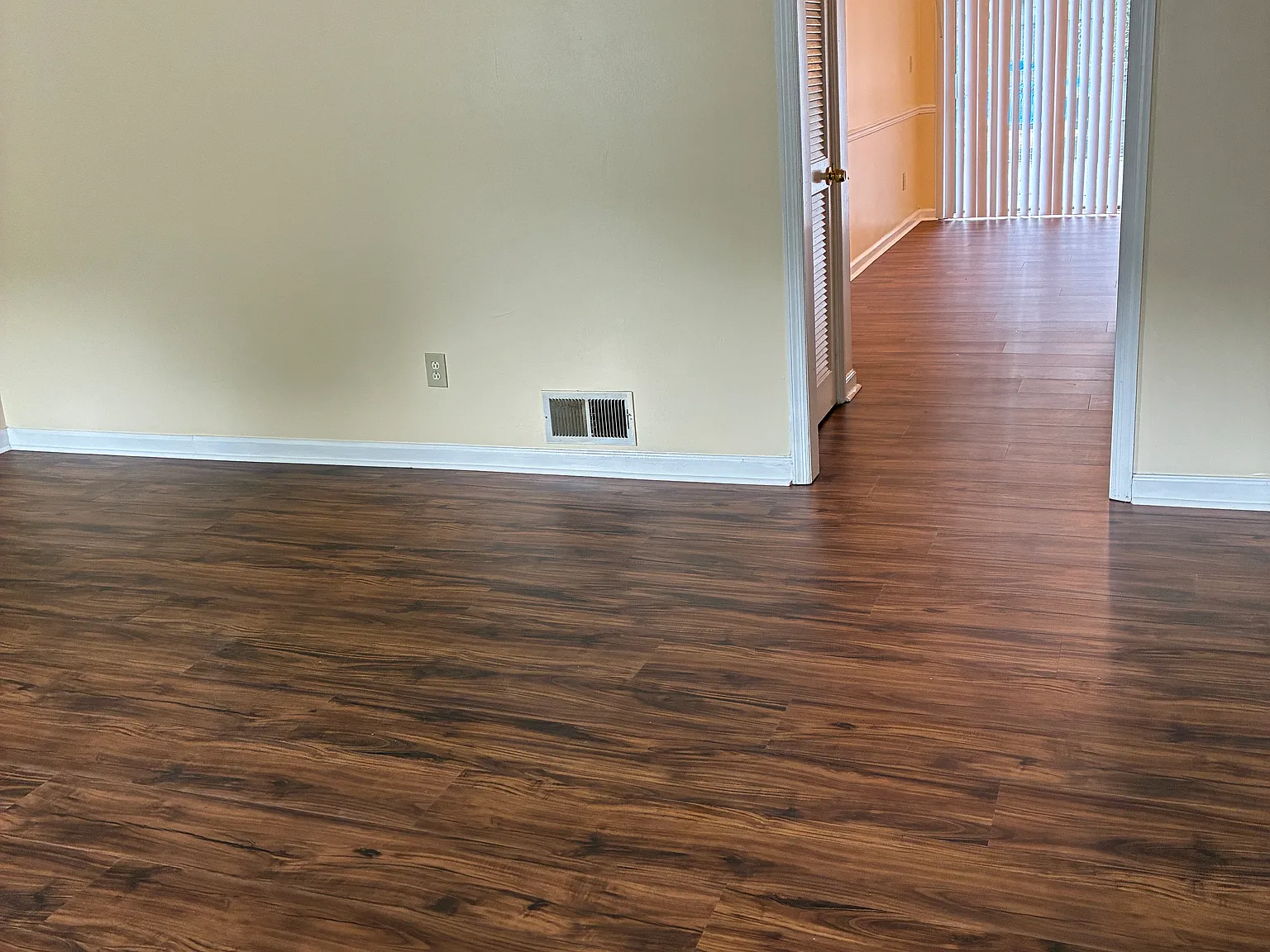 2 bed, 2.5 bath, 1538 sqft, $2,400 — Photo 3