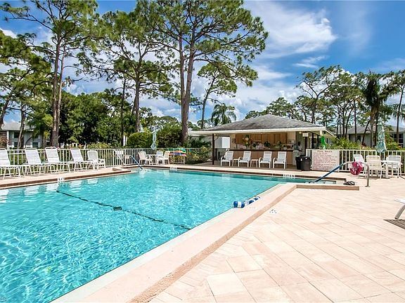 2nd image of 7056 Nantucket Cir #4