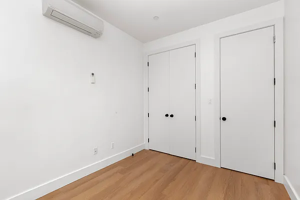 Rented by Friedman Mayer, LREB | media 11