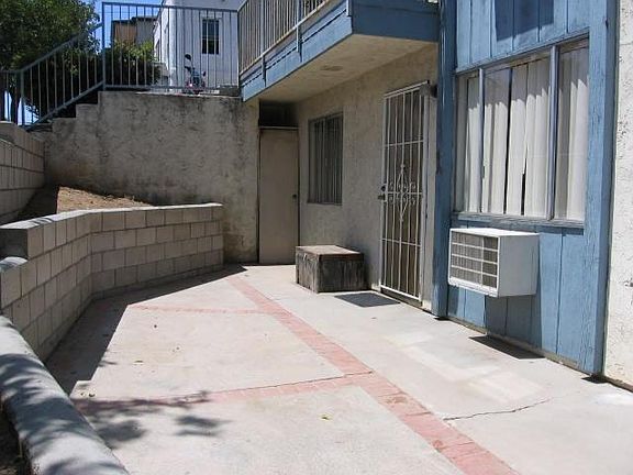 4th image of 3740 Wightman St