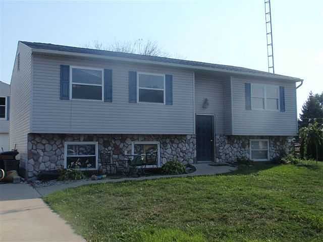1st image of 205 Farnstead Dr