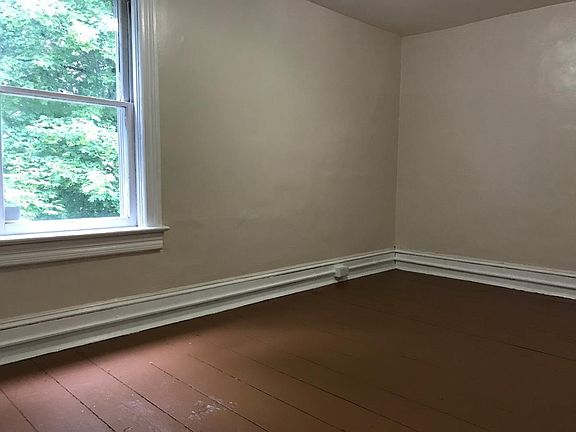 5th image of 38 Bergen Ave #1