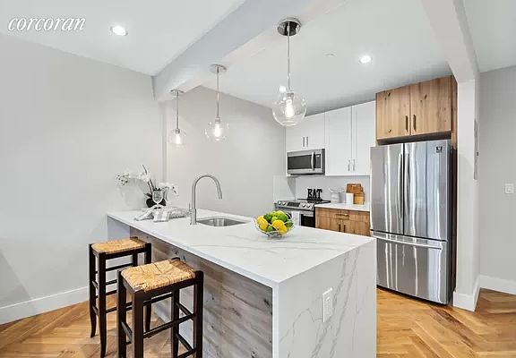 3rd image of 342 Chauncey St #342E