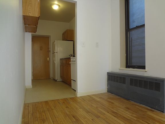 5th image of 2159 1st Ave APT 5B