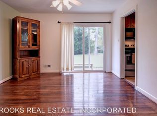 114 Thomas Nelson Ln, Williamsburg, VA 23185