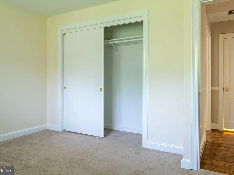 2031 Hillside Dr — Photo 20