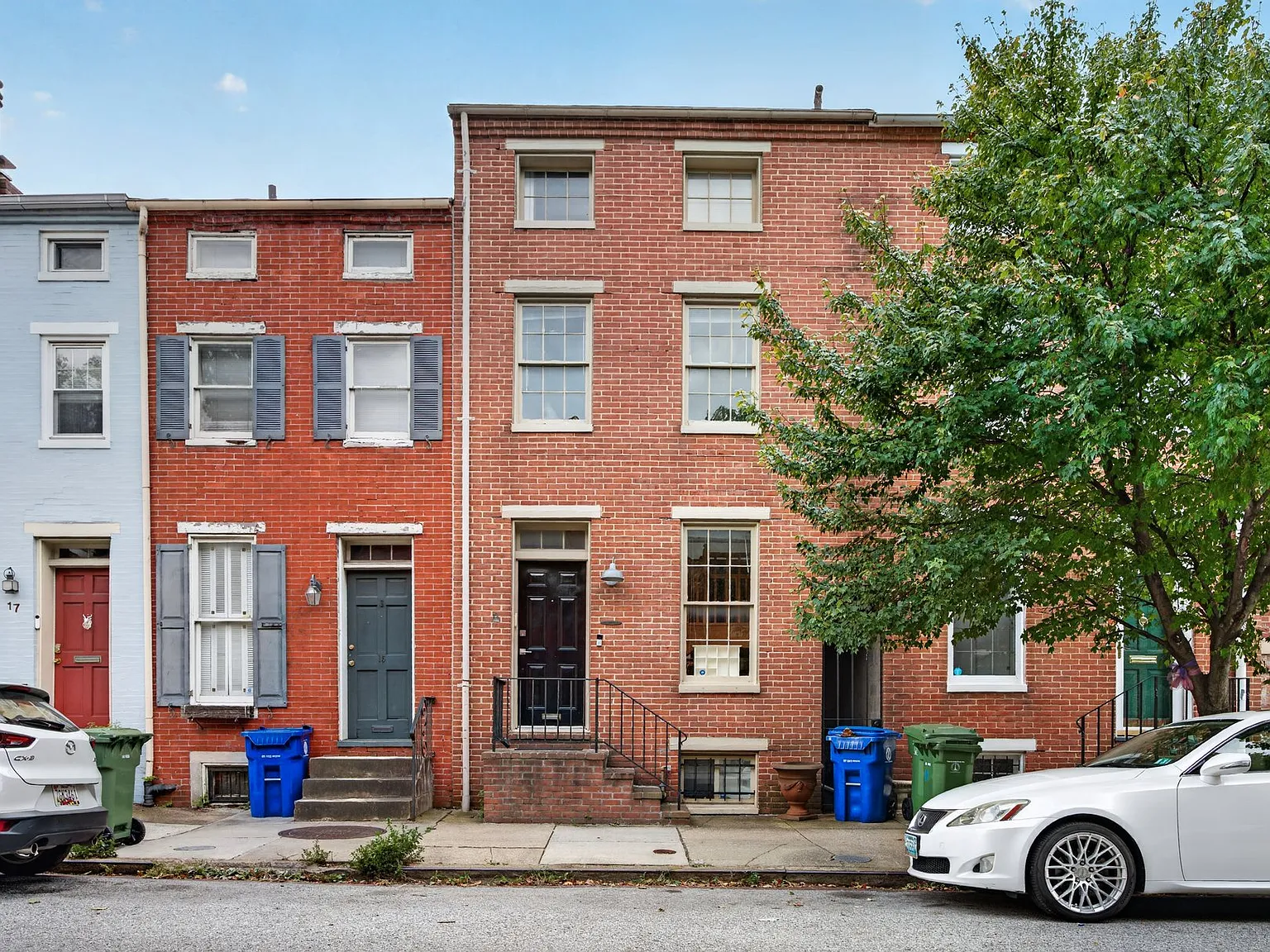 3 bed, 2.5 bath, 2132 sqft, $3,000 — Photo 3