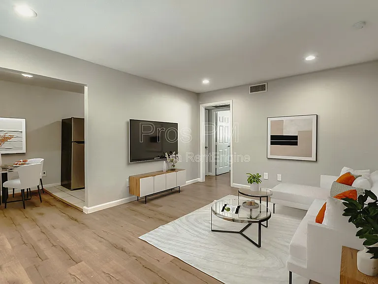 Reiger Park Apartments — Photo 18