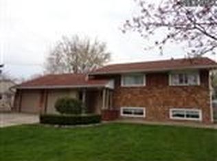 8221 Venice Dr, Warren, OH