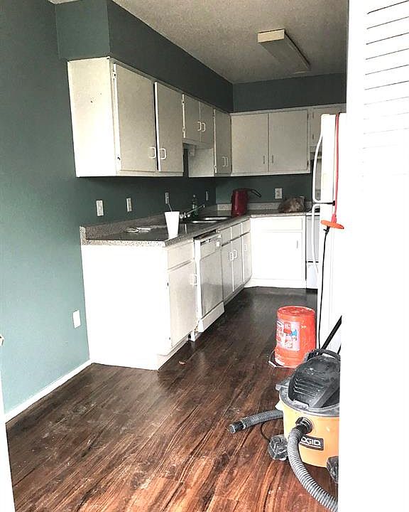 1st image of 5625 Antoine Dr #1202