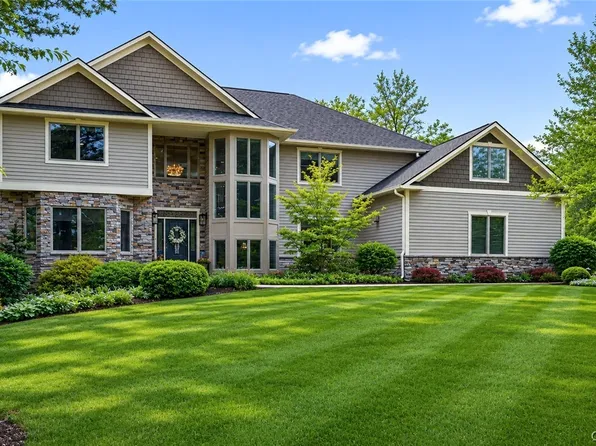 4244 Trout Lily Ln, Manlius, NY 13104