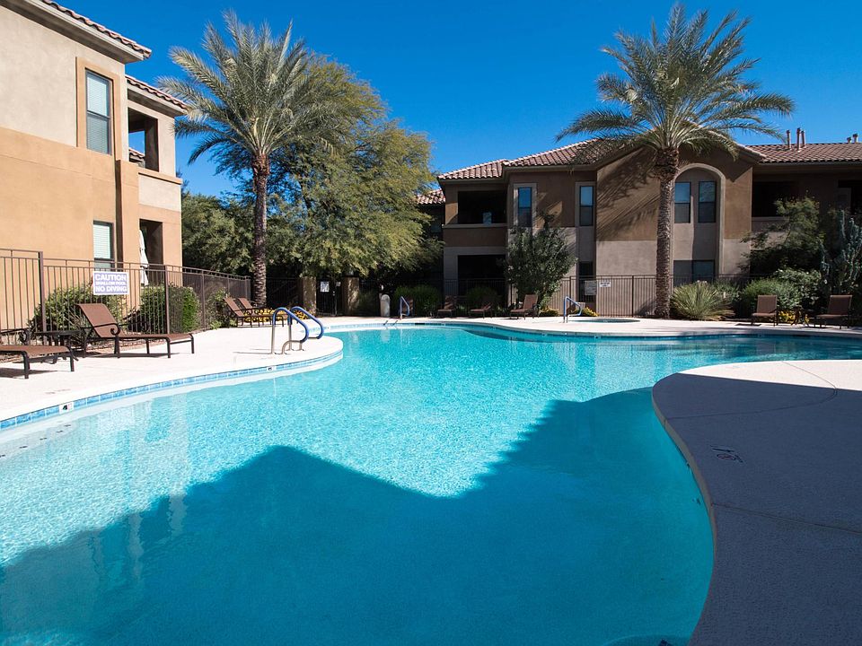2nd image of 7027 N Scottsdale Rd Ste 203