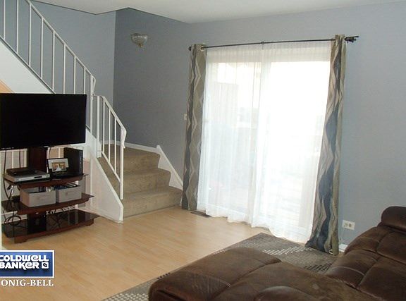 5th image of 233 Kirkwood Ln
