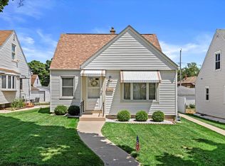 3752 S 16th St, Milwaukee, WI 53221