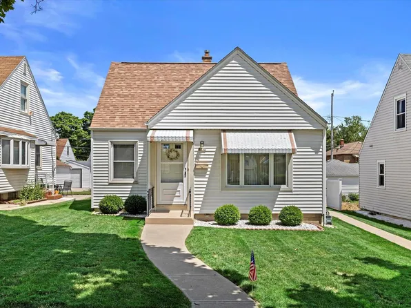3752 South 16th STREET, Milwaukee, WI 53221