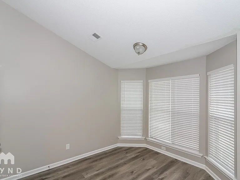 10374 Cottage Oaks Dr — Photo 6