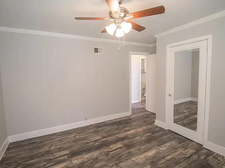 301 W Forest Ave — Photo 24
