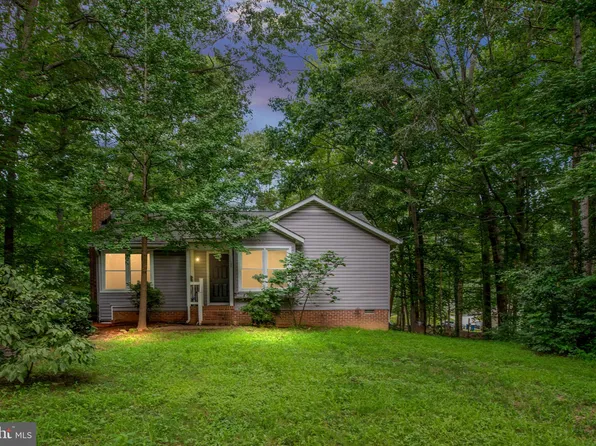 142 Woodland Dr, Stafford, VA 22556