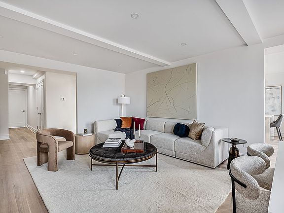 3rd image of 172 W 79th St #18C