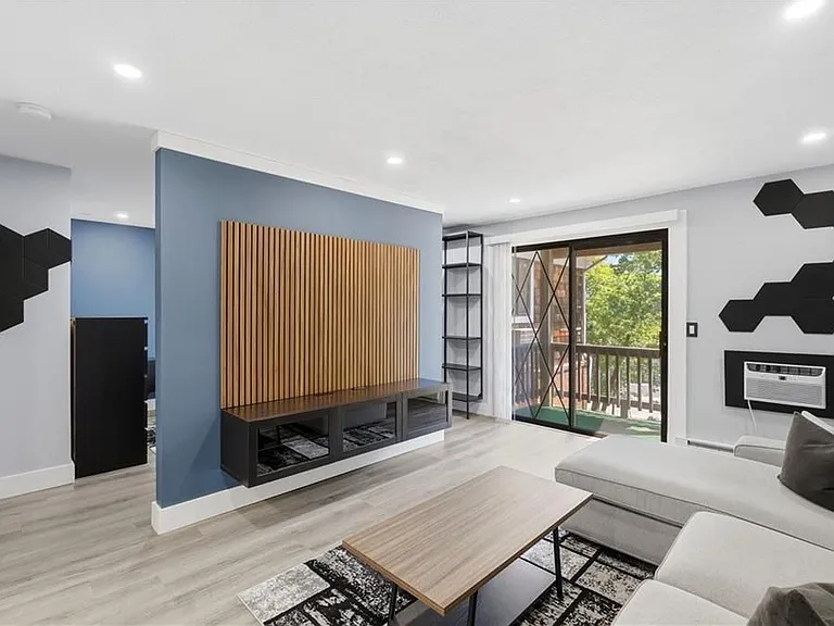1190 Charles St #23 — Photo 6