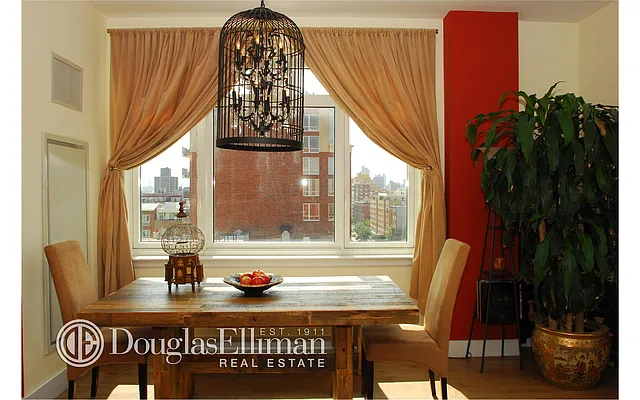Sold by Douglas Elliman | media 21