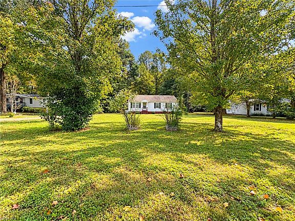 5th image of 9961 Grove Ct