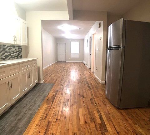 2nd image of 1013 E 156th St #1