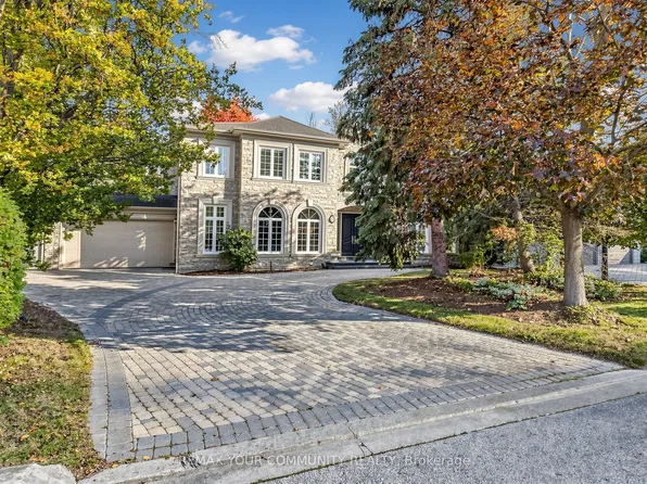 9 Bayview Forest Ln, Markham, ON L3T 7S4