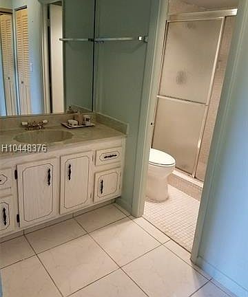4th image of 1300 Saint Charles Pl APT 207