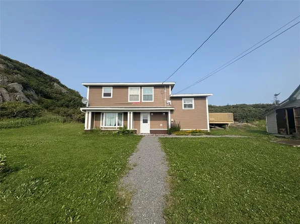 9 Johnson's Road, St Anthony, NL A0K4T0