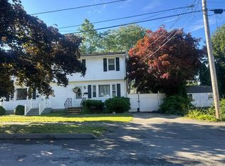 89 Crest Cir, Worcester, MA 01603
