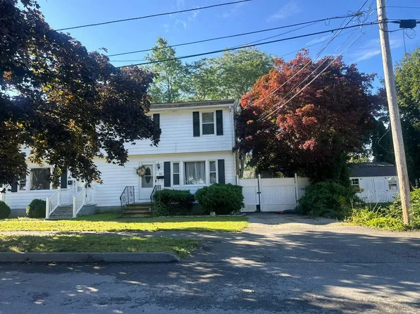89 Crest Cir, Worcester, MA 01603