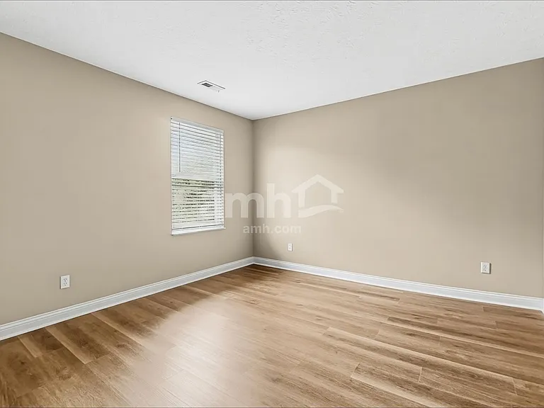 4402 Coveflower Ct — Photo 16