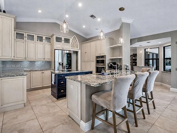 4th image of 343 Coconut Cir