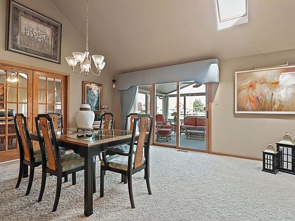5th image of 18337 Pinewood Ln