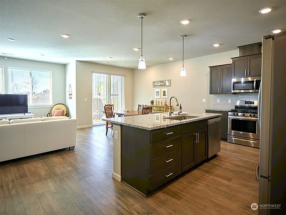 3rd image of 11706 NE 137th Avenue
