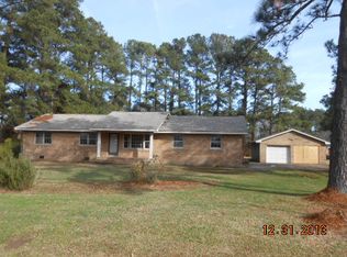 110 Pineview Dr, Elizabeth City, NC 27909