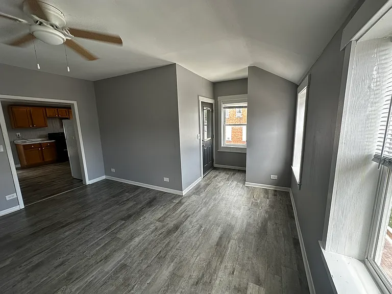 106 W Comanche Ave #2E — Photo 9