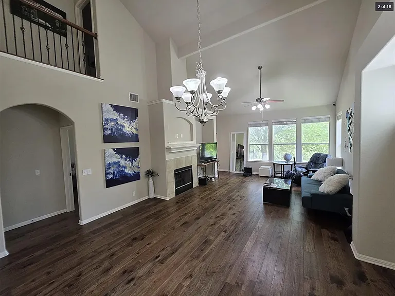 7901 Southwest Pkwy #15 — Photo 2