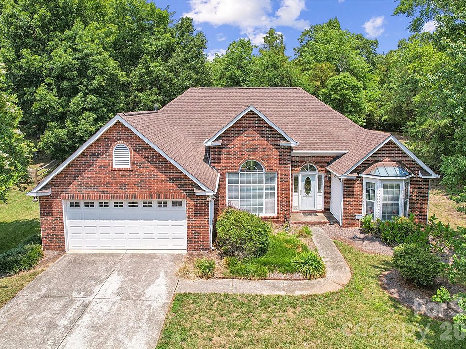 1st image of 12408 Sandringham Pl