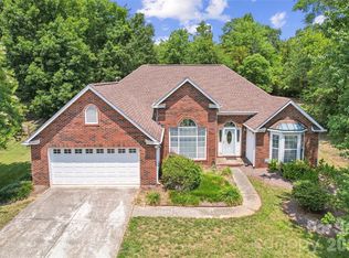 12408 Sandringham Pl, Charlotte, NC 28262